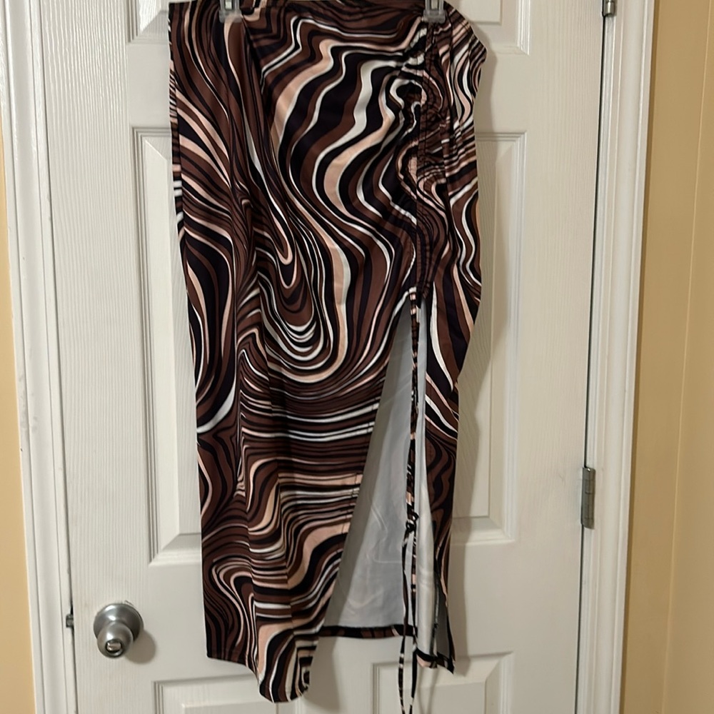 Allover Print Drawstring Front Split Thigh Skirt